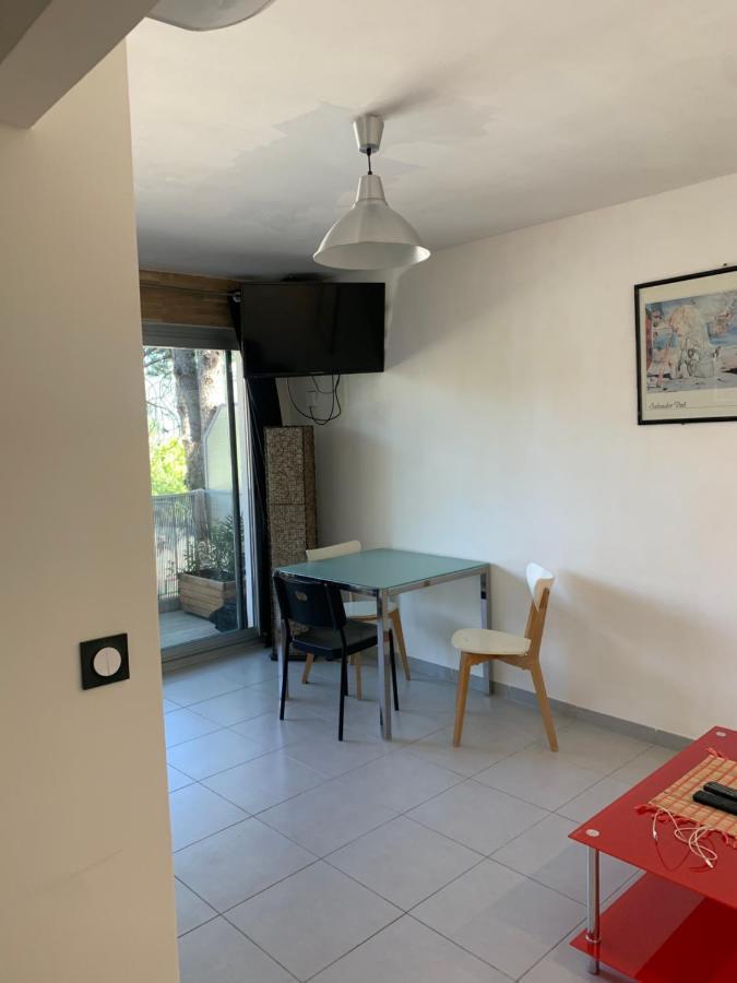 Appartement En Residence Climatise Avec Parking Montpellier Luaran gambar
